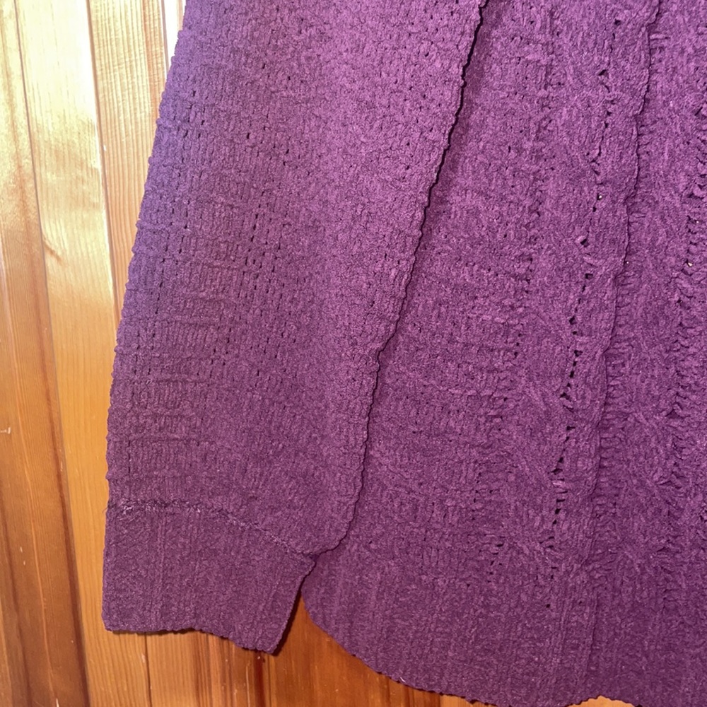 Sweater - Picture 2 of 5